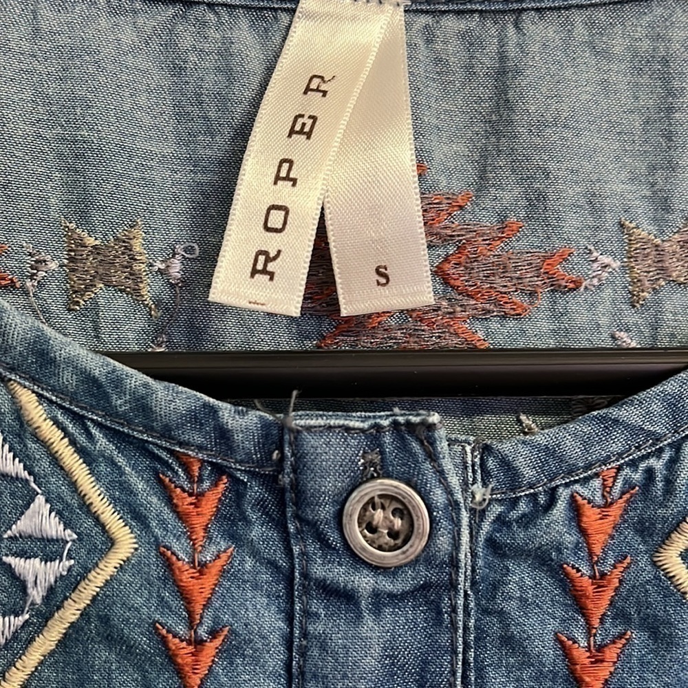 Roper Chambray Top Embroidered LS Tunic Western Small - Picture 3 of 6